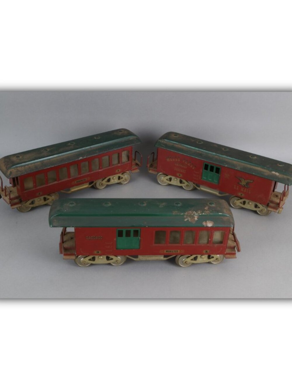Lot of 3 standard gauge McCoy railroad cars Mukileto Duwamish Wells Fargo cars
